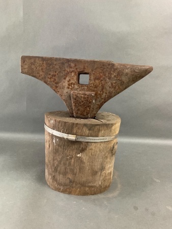 Vintage Anvil in Wood Block