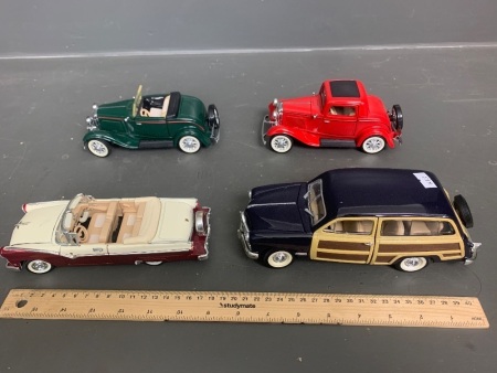 4 x Die Cast 1/24 Scale Vintage Car Models