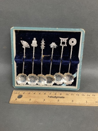 Boxed Sterling Silver Tea Spoons