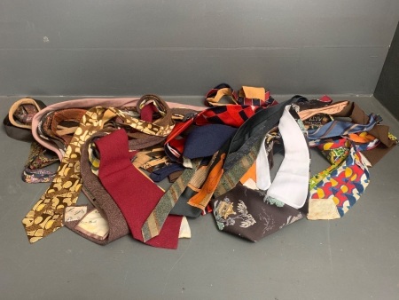 Asstd Lot of App. 30 Vintage Gentlemans Ties inc, Silk, Wool, Leather - Italian, Dior Etc