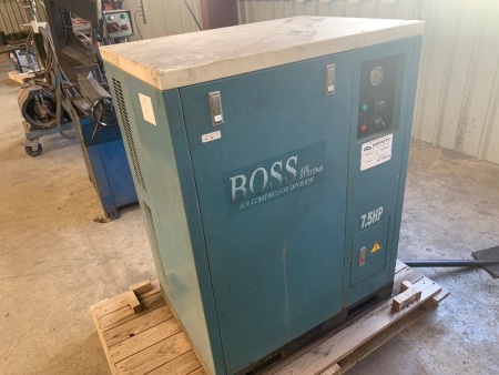 BOSS AIR COMPRESSOR - 7.5 HP