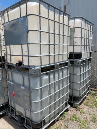 4 x 1000L CAGED LIQUID STORAGE PODS