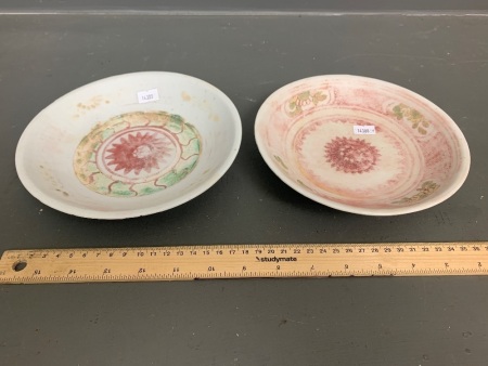 2 x Late Ming/Early Qing Dynasty Hand Decorated Shipwreck Bowls