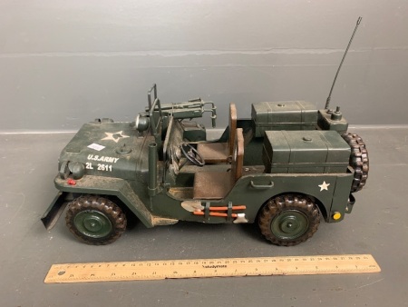 Large Tin Plate U.S.Army WW2 Jeep