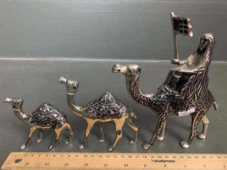 Set of 3 Graduted Cast Metal Camels from Oman