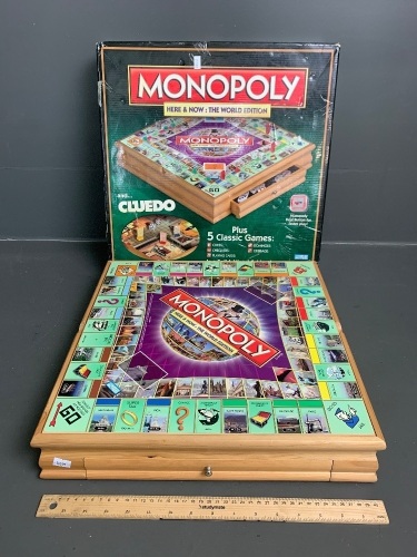 Timber Boxed Monopoly Games Compendium includes Cluedo, Chess, Cribbage etc - Mainly Unused