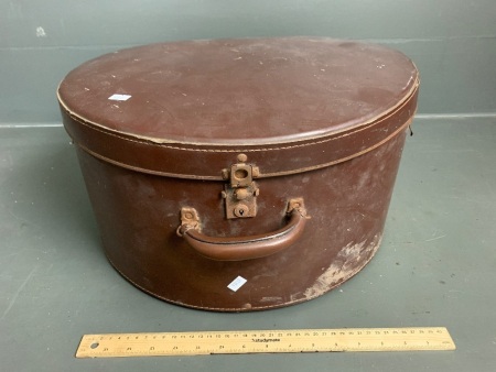 Large Vintage Strudy Leather Hat Box