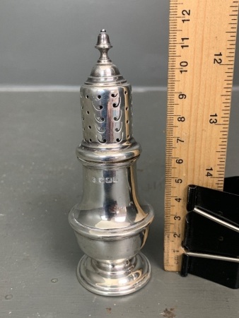 Antique Sterling Silver Salt Shaker Hallmarked Sheffield 1896 - App. 63g