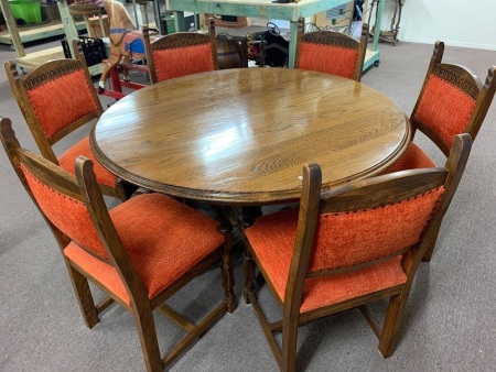 Solid Oak Round Pedestal Dining Table + 6 Matching Upholstered Chairs