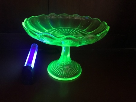 Vintage Uranium Glass Tazza