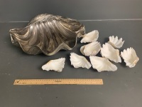 Large Alloy Ornamental Clam Shell with lot of small clam shells - 2