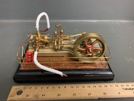 All Brass Horizontal Single Cylinder Engineer Made Miniture Steam Engine - Can be worked with a U.K. Chiltern boiler