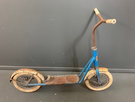 Swan Step Scooter C 1960's