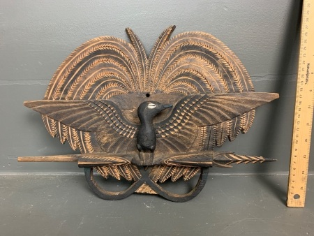 PNG Bird of Paradise Symbol Carving