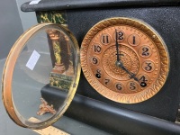 Vintage Mantel Clock with Key - 4