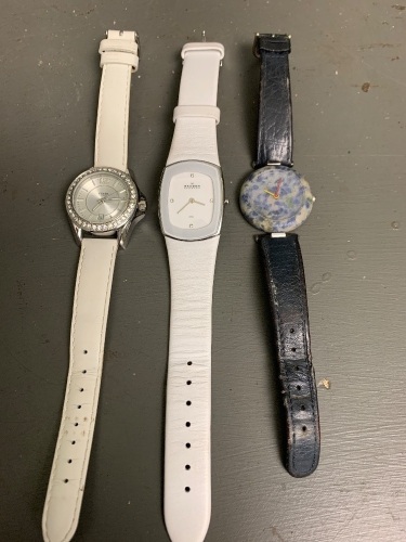 3 Womens Wrist Watches inc. Fossil, Skagen and Tissot