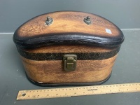 Oval Shaped Wooden Jewel box with Various Costume Jewellery  - 3