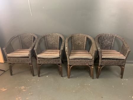 4 Wicker Outdoor Chairs with Cushions