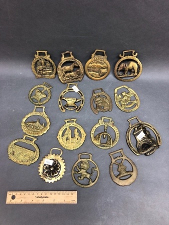 Collection of 16 Loose Vintage Horse Brasses from England & Scotland