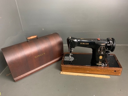 1954 Singer Aluminium Sewing Machine