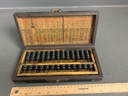 Vintage Chinese Calculator Abacus in Case