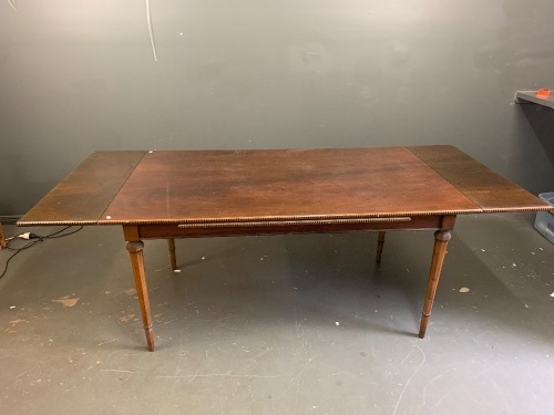 Antique Extendable Dining Table with Tapered Legs + 4 Chairs