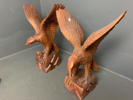 Pair Eagles Hand Carved Wooden