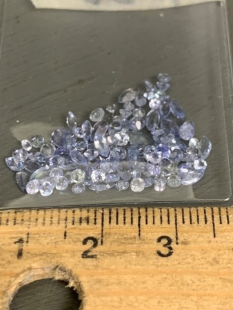 5 carats TANZANITE Gemstone