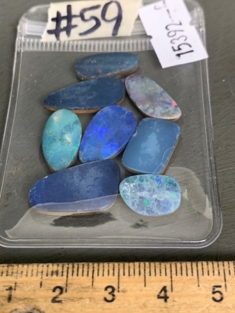 41 carats OPAL Doublet Gemstones