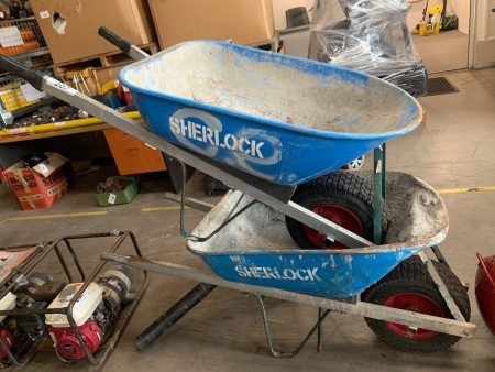 2 steel wheelbarrows with inflatable tyres