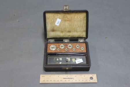 Vintage Box Set of Australian Made Gem Weights by H.B.Selby & Co