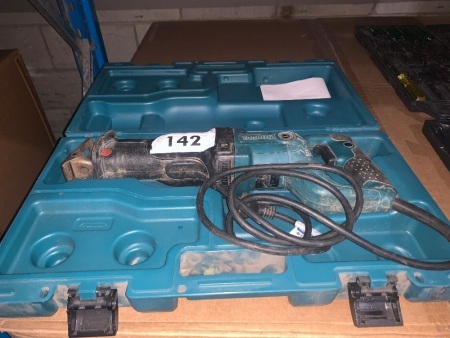 Makita corded reciprocating saw and case