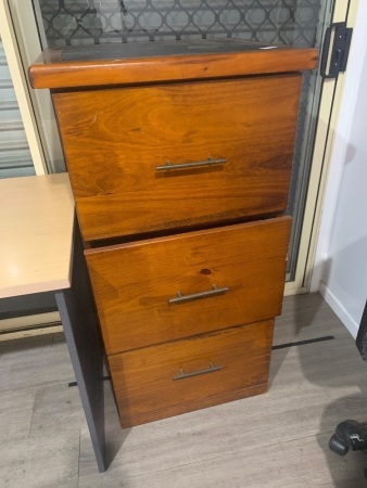 Pine 3 drawer filing cabinet