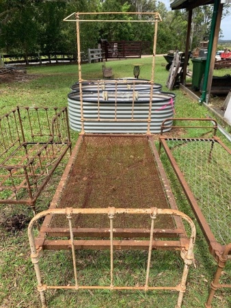 Vintage steel single bed