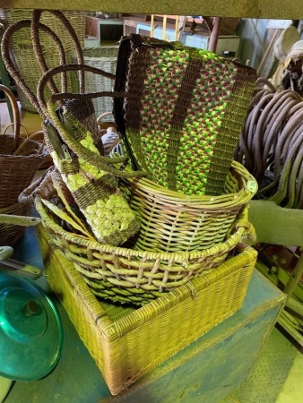 3 cane laundry baskets + 2 handbags