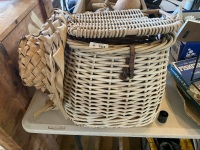 Cane fishing basket with bonus hat