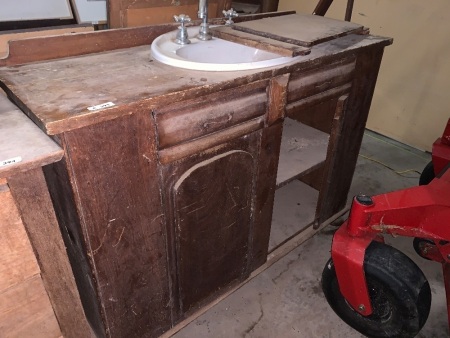 Washroom cabinet for restoration