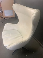 White leatherette egg chair  - 3