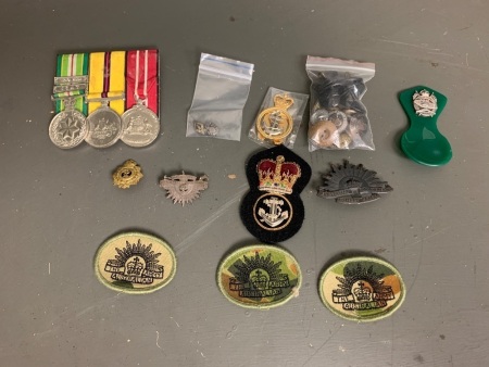 3 x Australian Defence Force Active Service Medals IRAQ 2003 and Mixed selection of defence force pins, badges and buttons