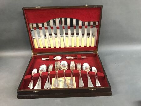 Vintage Set of Grosvenor Cutlery in Original Box with Bone Handled Knives