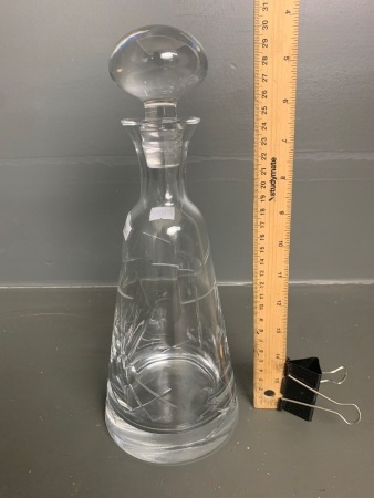 Royal Doulton vintage crystal decanter