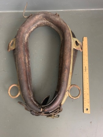 Vintage heritage leather horse collar with hames stamped The R.V Reg No. 570844