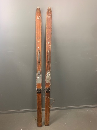 Vintage ECKEL Wooden snow skis made in Germany