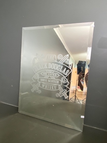 BLACK DOUGLAS bar mirror (600x800)