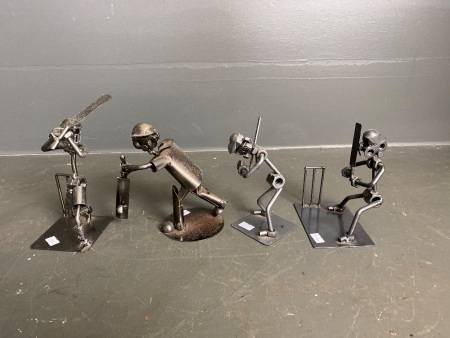 4 x metal cricket figurines