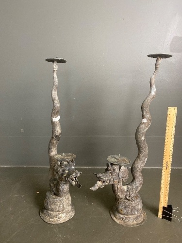 Set of metal dragon candle holders