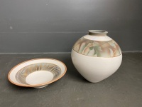 Matching pottery bowl and vase