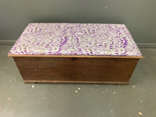 Wooden Storage Chest with padded cloth lid