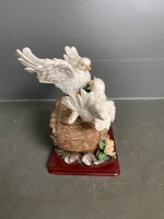 Resin Birds and Chicks Statue - 4