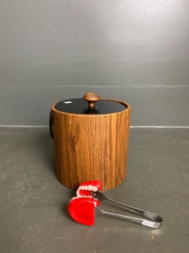 1960's retro ice bucket with lip tongs